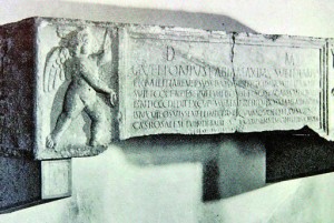 sarcofago di Caio Vettonio